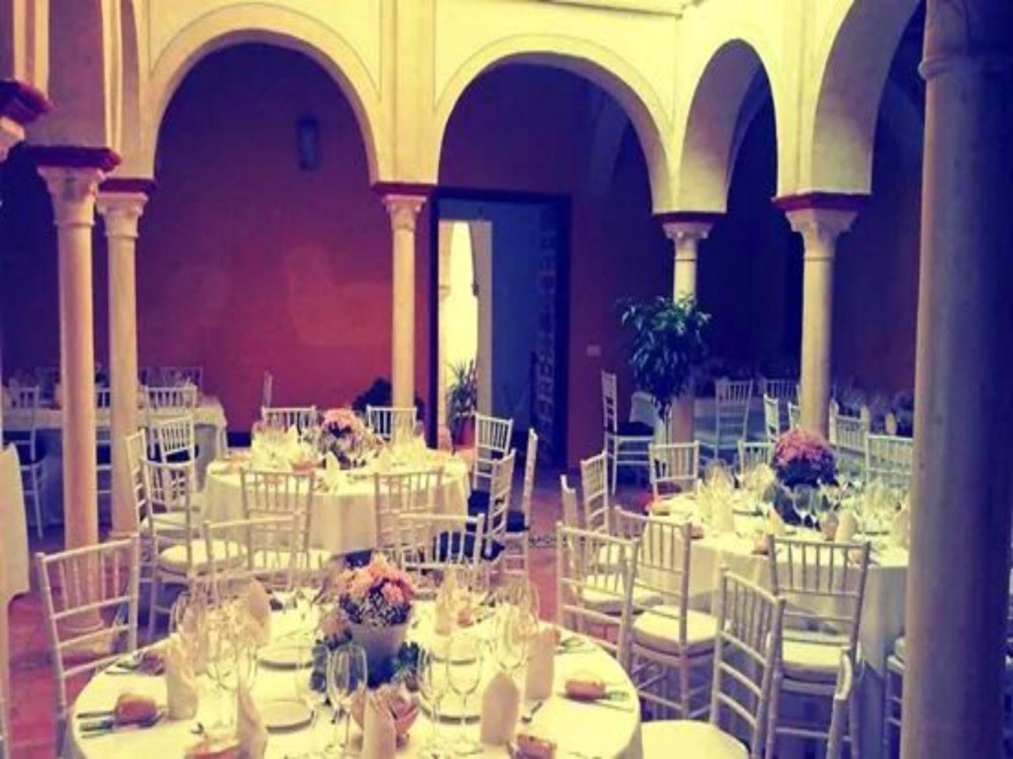 Hostal Cafe Frenteabastos Carmona  Esterno foto