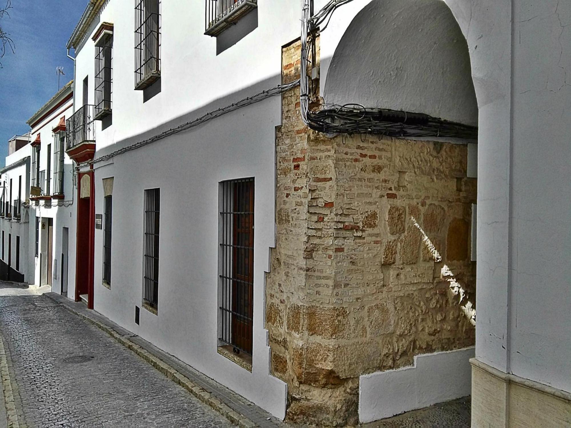 Hostal Cafe Frenteabastos Carmona  Esterno foto