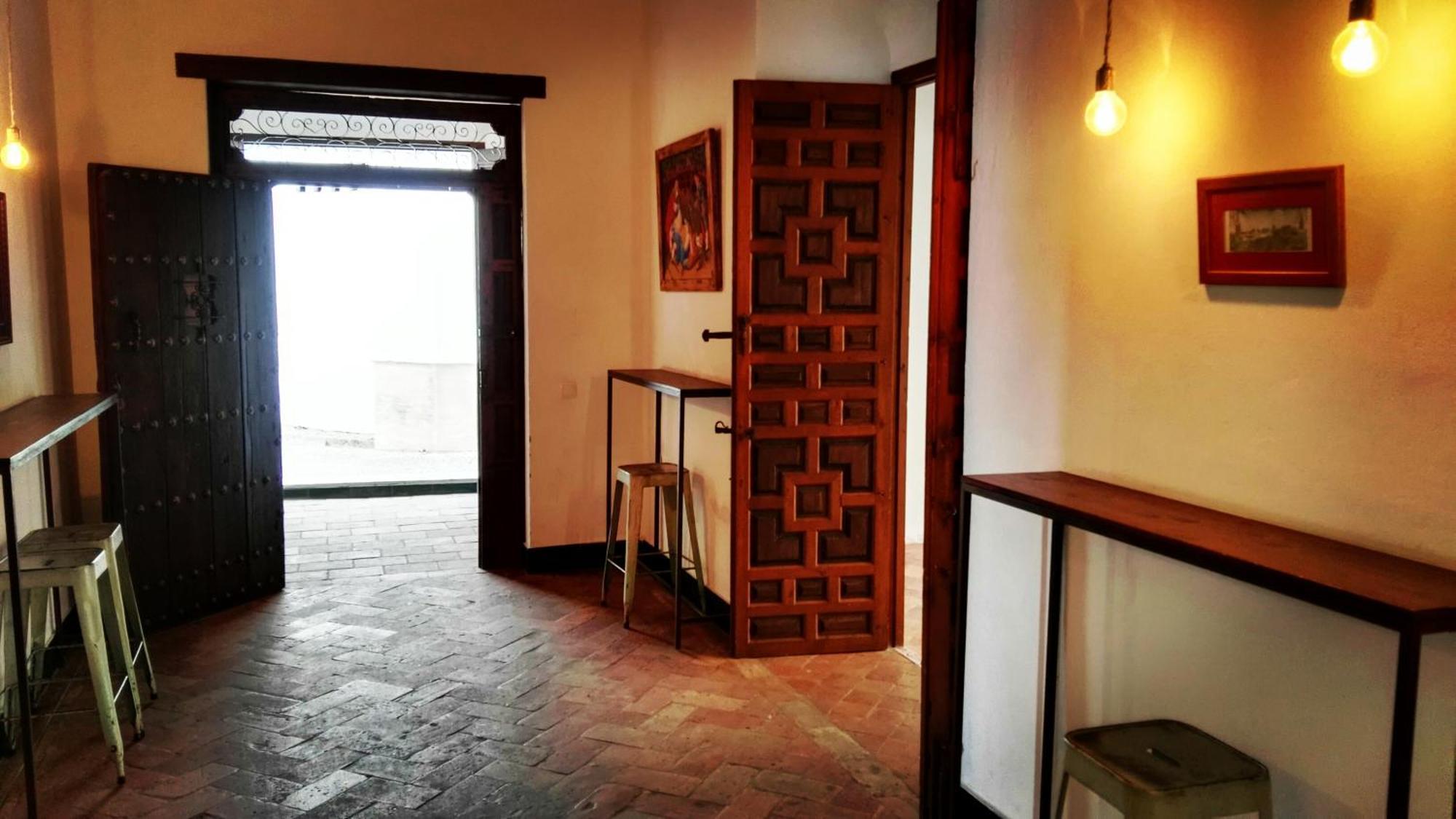 Hostal Cafe Frenteabastos Carmona  Esterno foto