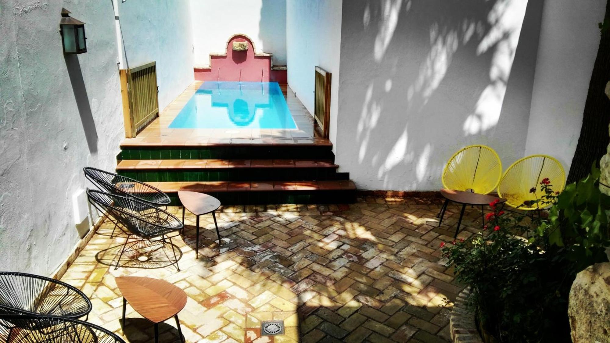 Hostal Cafe Frenteabastos Carmona  Esterno foto