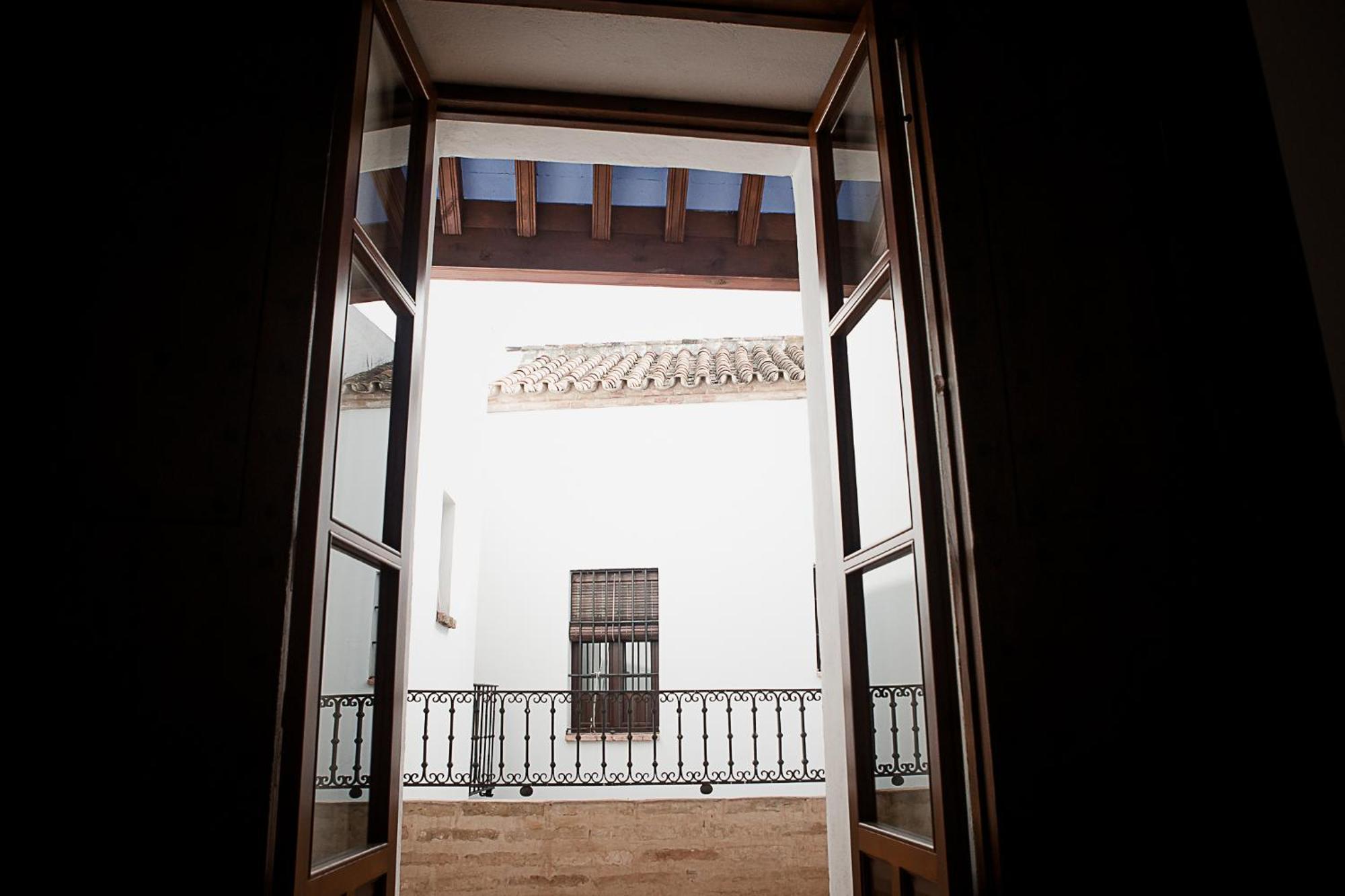 Hostal Cafe Frenteabastos Carmona  Esterno foto