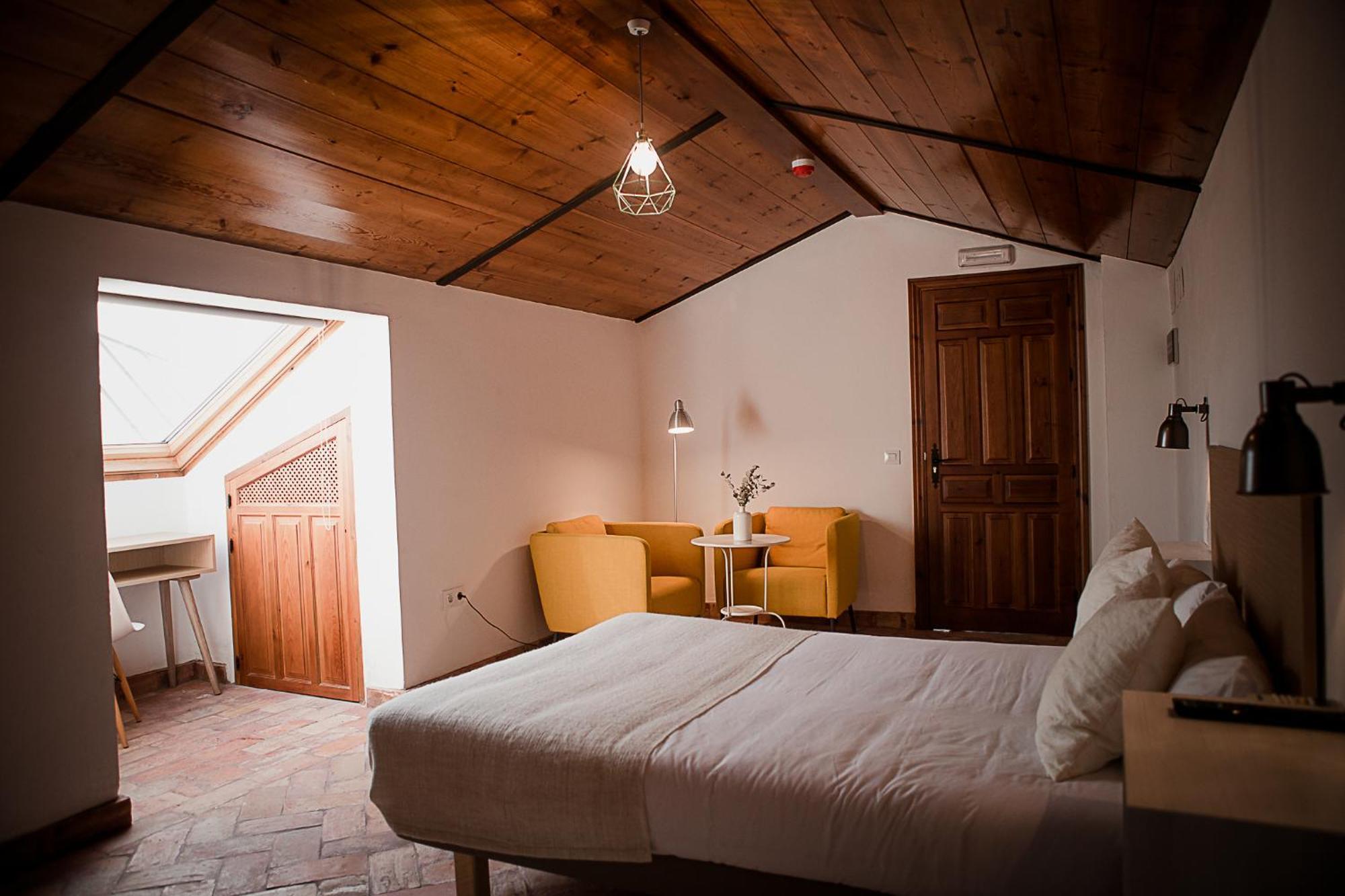 Hostal Cafe Frenteabastos Carmona  Esterno foto