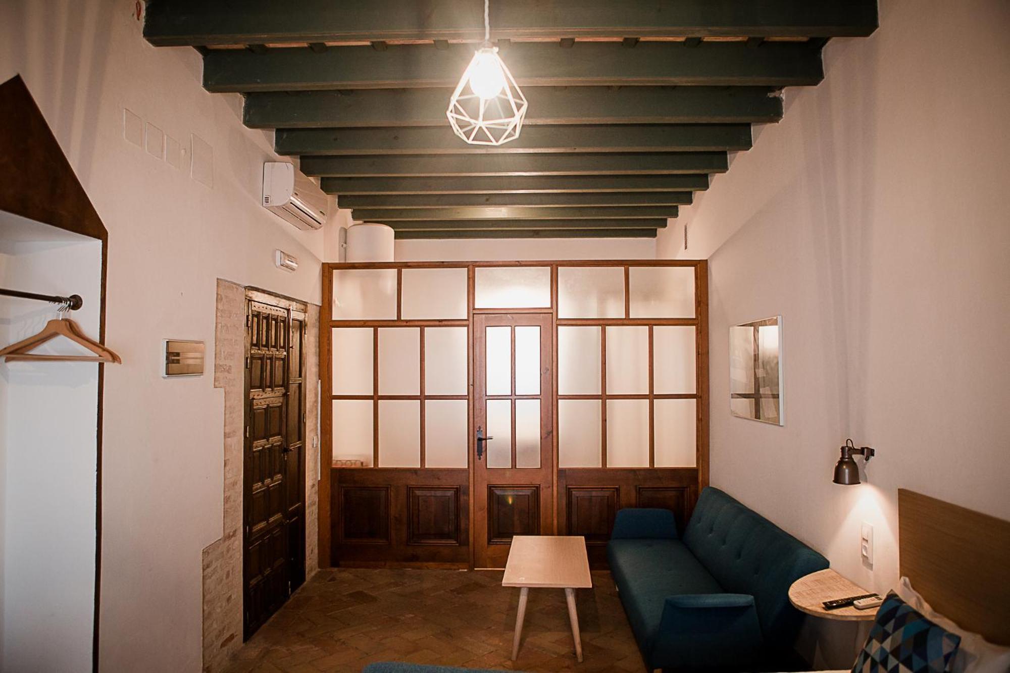 Hostal Cafe Frenteabastos Carmona  Esterno foto