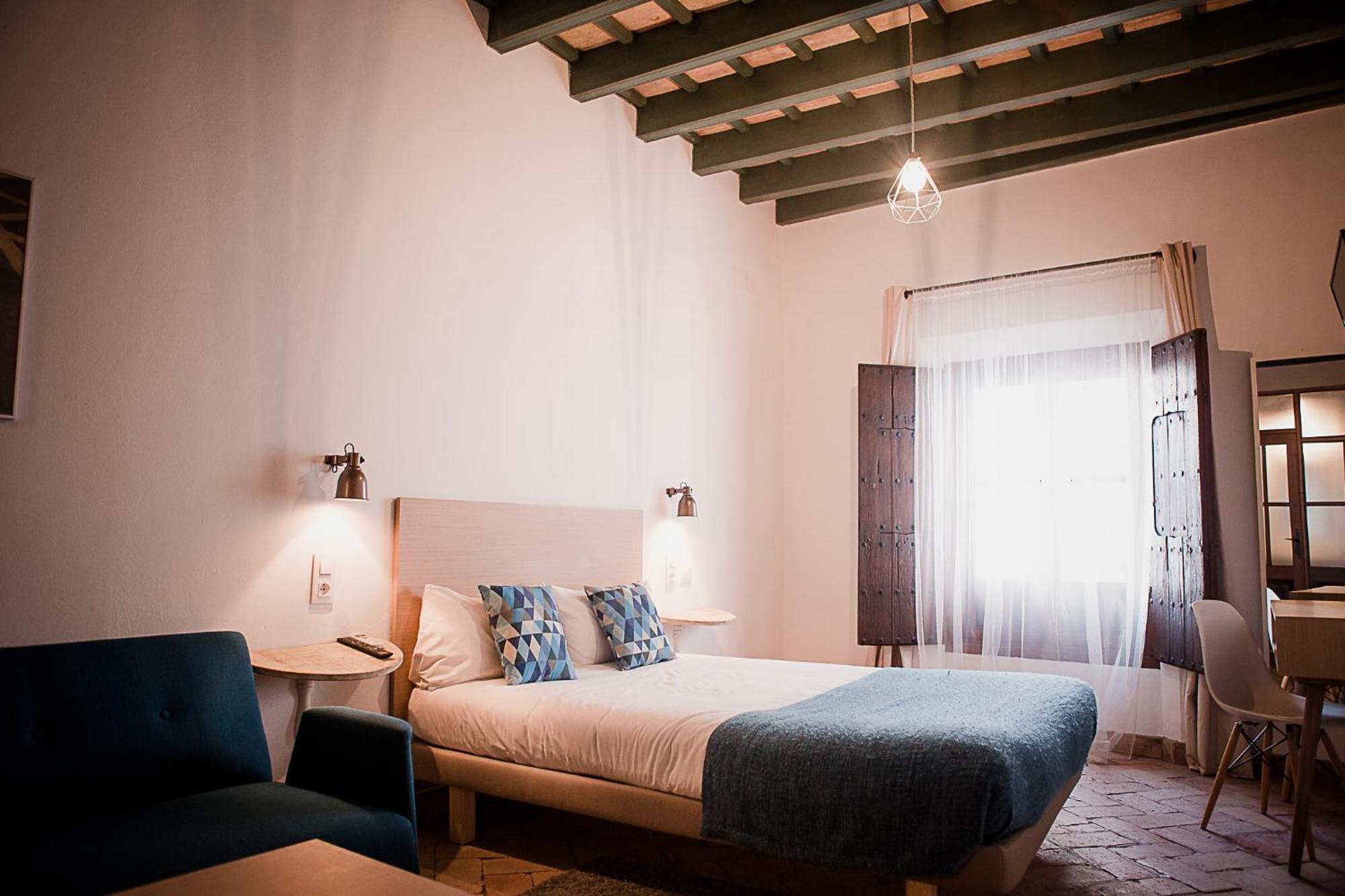 Hostal Cafe Frenteabastos Carmona  Esterno foto